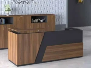 reception desk qatar