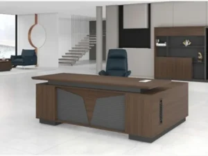 office desk in qatar