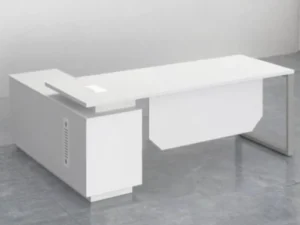 Manager Desk in Doha